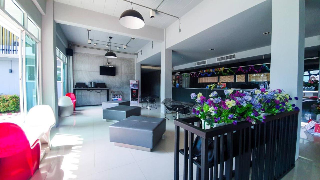 Bun Hotel スラート・ターニー エクステリア 写真